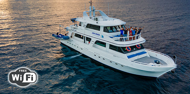 aida maria yacht galapagos